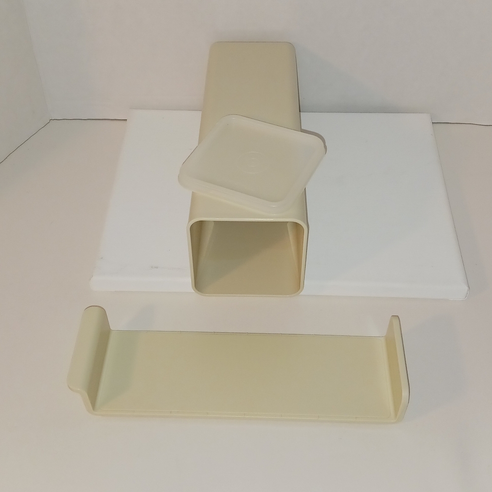 Tupperware Velveeta Cheese Keeper - Vintage